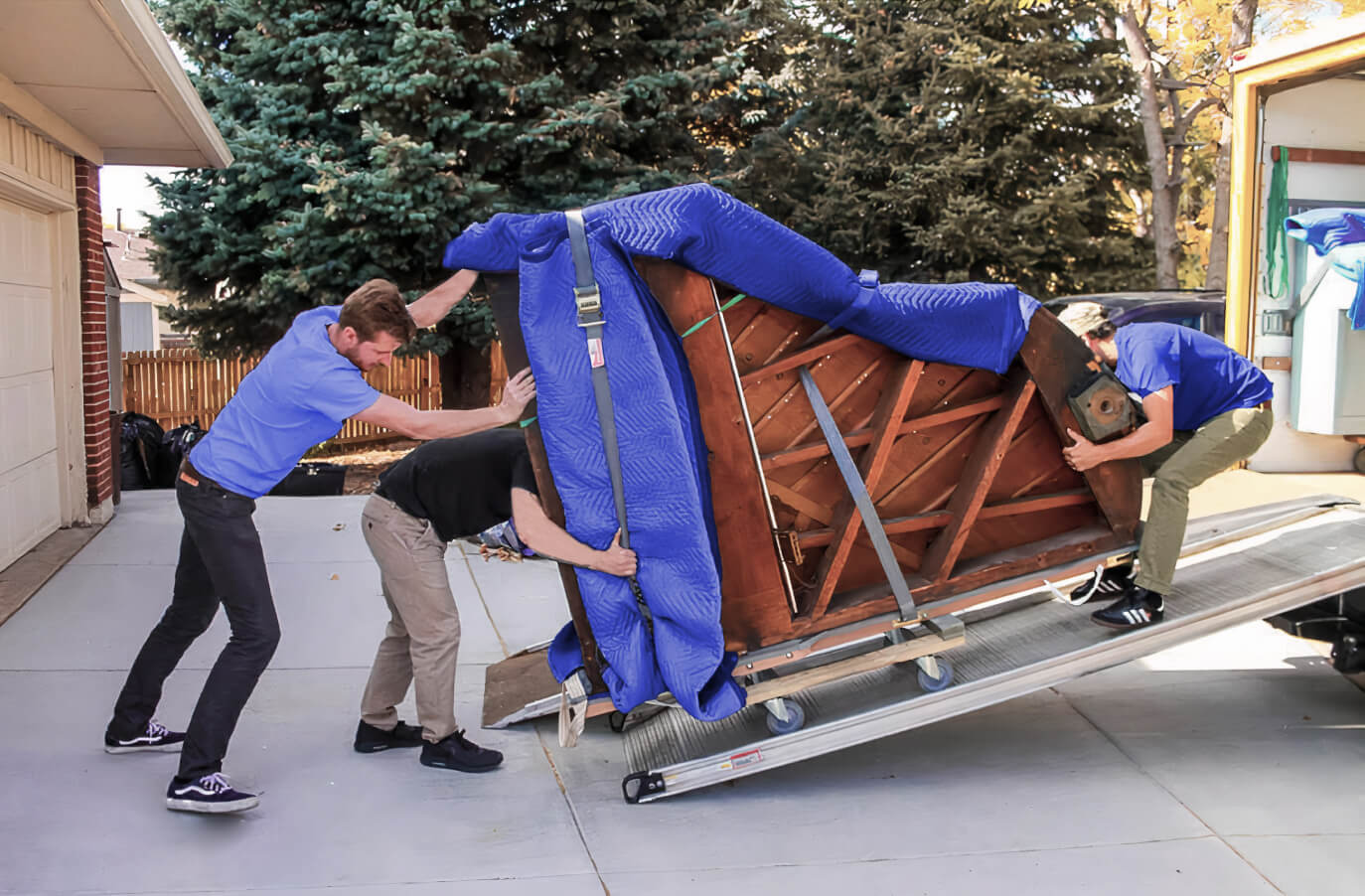 CACTUS MOVING – YOUR PARTNER FOR PROFESSIONAL TORONTO MOVING SERVICES
